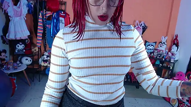 Snapshot of MissMiia2 chatting on March 25, 2026, 10:36 am MissMiia2 online show from March 25, 2026, 10:36 am