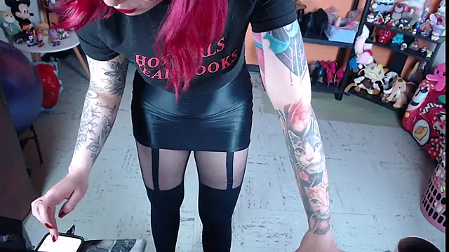 Snapshot of MissMiia2 chatting on March 28, 2026, 11:33 am MissMiia2 online show from March 28, 2026, 11:33 am