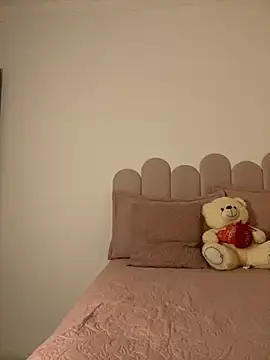 cleolimahot3 online show from November 20, 2025, 5:13 pm