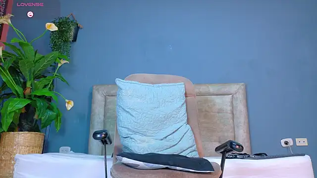 Snapshot of Iker_bigdick chatting on April 15, 2026, 7:58 pm Iker bigdick online show from April 15, 2026, 7:58 pm