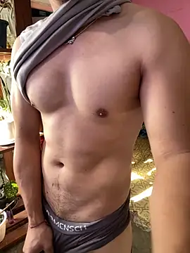 Snapshot of alburt_1996 chatting on November 19, 2025, 4:12 am alburt 1996 online show from November 19, 2025, 4:12 am