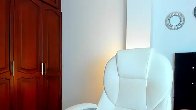 Snapshot of kathyajhonss chatting on May 10, 2026, 3:47 pm kathyajhonss online show from May 10, 2026, 3:47 pm