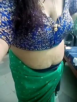 Snapshot of your-sameera chatting on March 10, 2025, 12:49 pm your-sameera online show from March 10, 2025, 12:49 pm