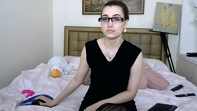 Snapshot of Iren chatting on May 22, 2026, 6:44 am Iren online show from May 22, 2026, 6:44 am