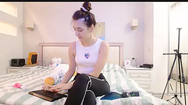 Iren online show from January 9, 2026, 4:14 pm