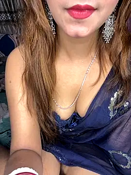 Diamond queeen online show from November 13, 2025, 4:11 pm