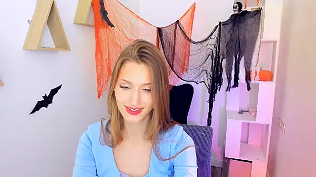 NaturalBeaty online show from October 27, 2025, 3:40 am