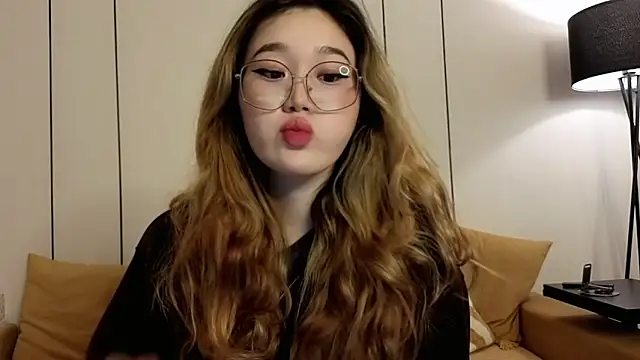 Jennatyan online show from March 14, 2026, 12:11 pm