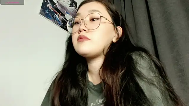 Jennatyan online show from March 16, 2025, 3:28 pm