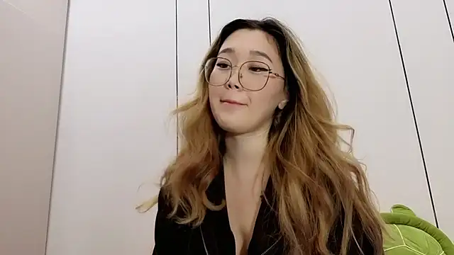 Jennatyan online show from January 9, 2026, 1:29 pm