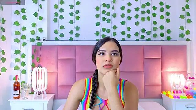 Snapshot of kaily_sweet1 chatting on April 20, 2026, 11:13 am kaily sweet1 online show from April 20, 2026, 11:13 am