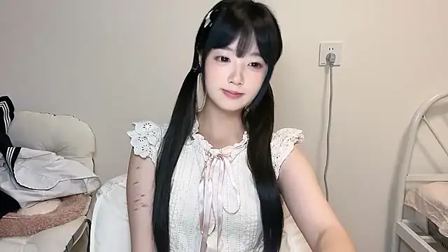 Snapshot of Fairy-06 chatting on December 2, 2024, 5:21 pm Fairy-06 online show from December 2, 2024, 5:21 pm