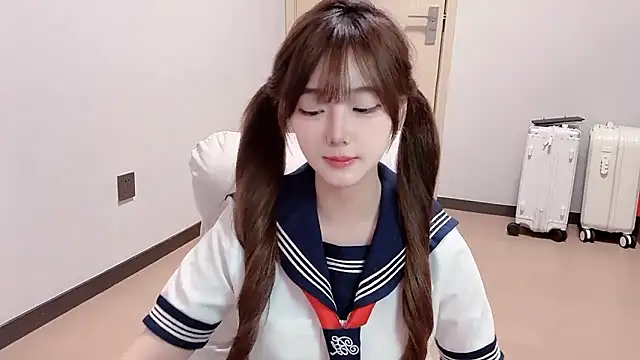 Snapshot of Fairy-06 chatting on October 21, 2025, 1:43 pm Fairy-06 online show from October 21, 2025, 1:43 pm