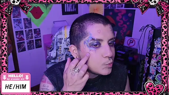 Snapshot of masterkevinftm chatting on May 4, 2026, 3:32 am masterkevinftm online show from May 4, 2026, 3:32 am