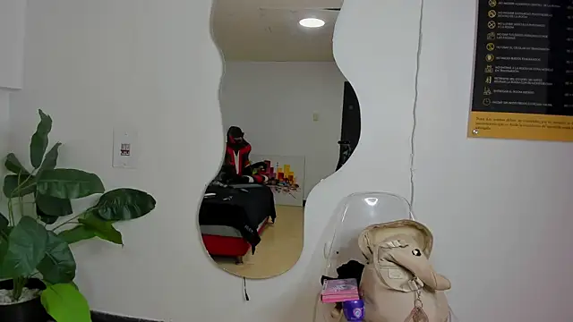 Snapshot of Milanxht chatting on October 30, 2025, 7:00 pm Milanxht online show from October 30, 2025, 7:00 pm