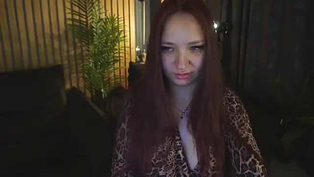 ElysLunar online show from December 2, 2025, 6:48 am