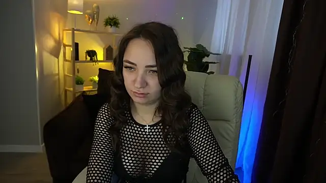 Snapshot of ElysLunar chatting on January 10, 2025, 6:20 am ElysLunar online show from January 10, 2025, 6:20 am