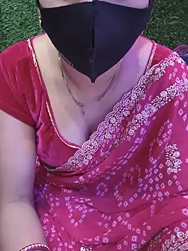 Snapshot of kaveerpooja947 chatting on May 18, 2026, 5:40 pm kaveerpooja947 online show from May 18, 2026, 5:40 pm