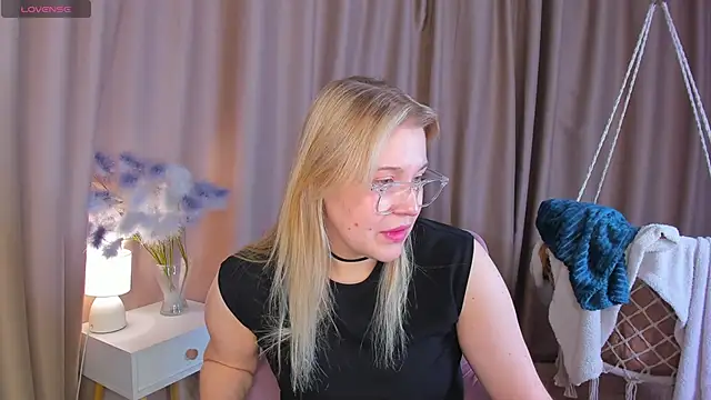 Colleen Blake online show from May 6, 2026, 5:06 pm