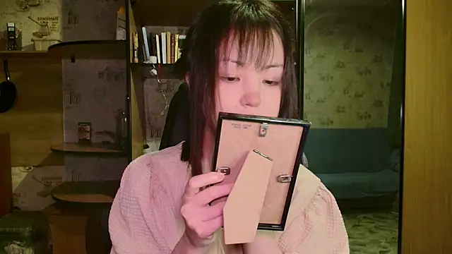 lalallalalaa- online show from December 16, 2025, 5:06 pm