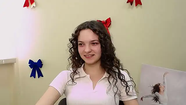 Snapshot of _SusieSu_ chatting on February 19, 2025, 10:56 am SusieSu online show from February 19, 2025, 10:56 am