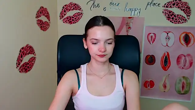  SusieSu  online show from April 2, 2026, 12:23 pm