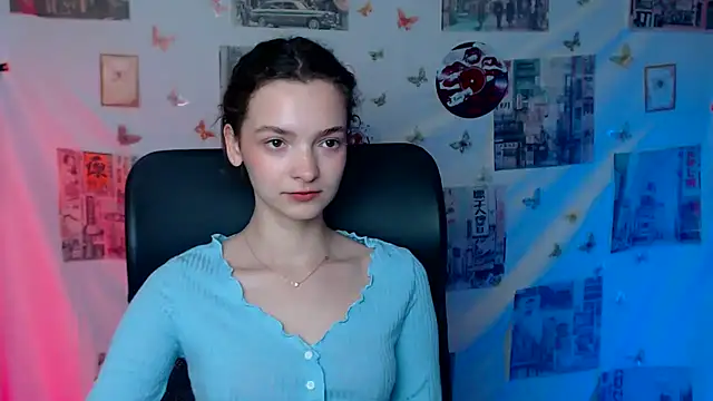  SusieSu  online show from April 26, 2026, 12:24 pm
