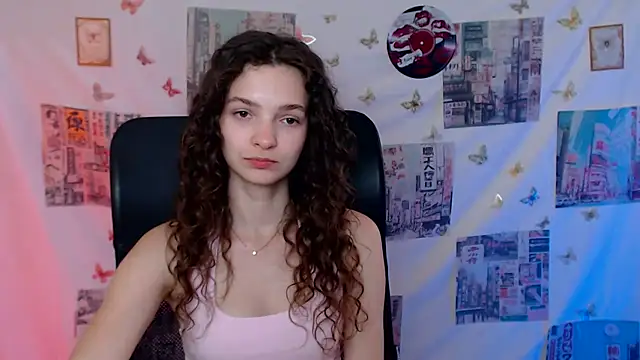  SusieSu  online show from May 6, 2026, 12:09 pm