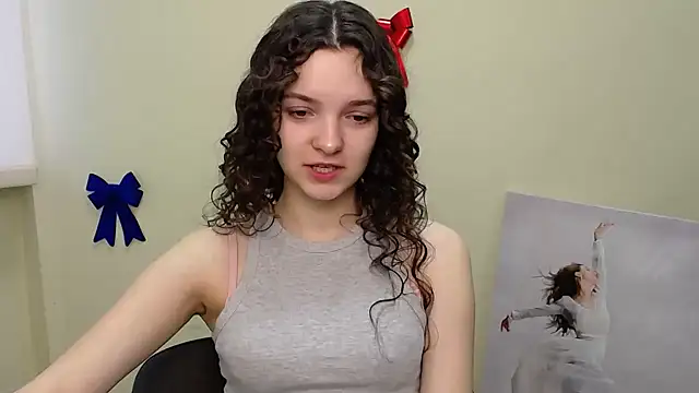 Snapshot of _SusieSu_ chatting on February 22, 2025, 7:34 am SusieSu online show from February 22, 2025, 7:34 am