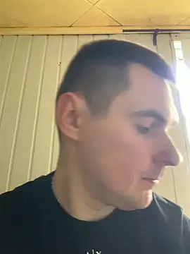 Rowing199456 online show from April 25, 2026, 7:11 am