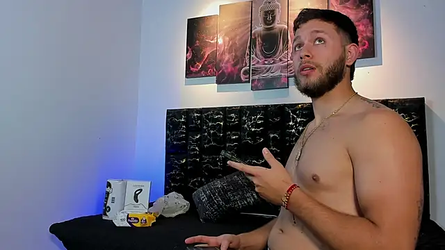 BastianFerrari online show from November 28, 2025, 2:45 am