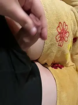 Snapshot of Max_2515 chatting on December 19, 2024, 2:57 pm Max 2515 online show from December 19, 2024, 2:57 pm