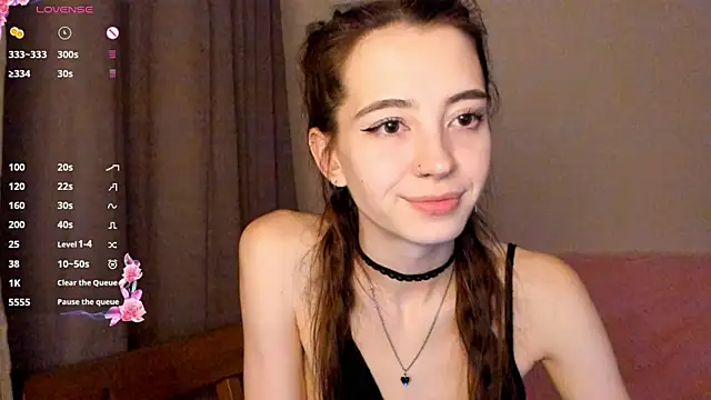 Snapshot of EvaBradley chatting on November 15, 2025, 7:18 pm EvaBradley online show from November 15, 2025, 7:18 pm