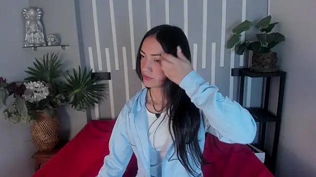 Scarlett  Fox   online show from November 25, 2025, 11:21 am