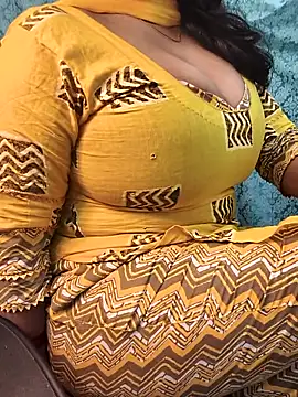 Anamika Kapoor online show from February 14, 2026, 10:32 pm