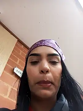 Snapshot of Sara-77 chatting on February 8, 2025, 9:36 pm Sara-77 online show from February 8, 2025, 9:36 pm