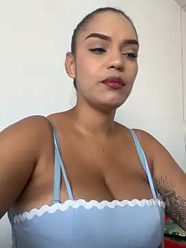 Sara-77 online show from May 13, 2026, 6:26 pm
