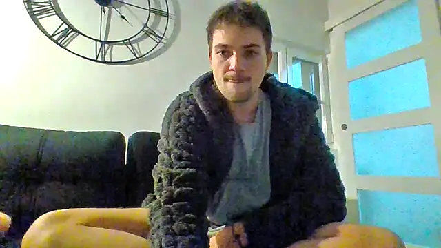 zxzzz29 online show from January 15, 2025, 9:51 pm