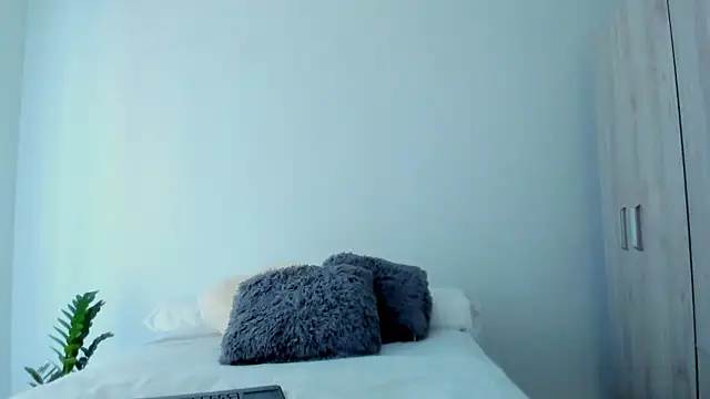 andyylove jk online show from April 24, 2026, 2:08 pm