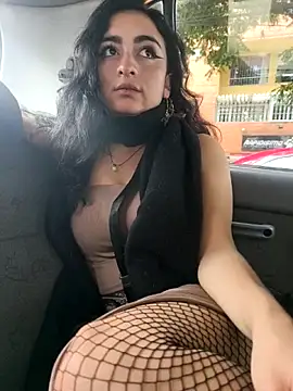 Lila Desiree online show from May 29, 2026, 8:04 pm