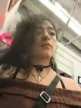 Lila Desiree online show from May 27, 2026, 1:57 am