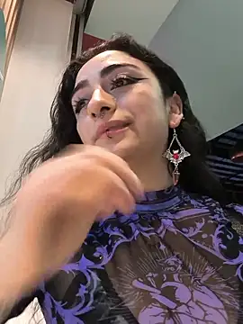 Lila Desiree online show from May 25, 2026, 11:25 pm