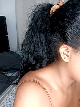 Snapshot of Kamila-Kane chatting on March 18, 2026, 11:37 pm Kamila-Kane online show from March 18, 2026, 11:37 pm