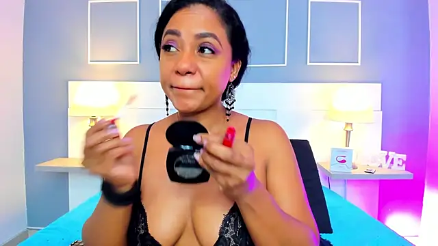 Kamila-Kane online show from September 18, 2025, 7:50 pm