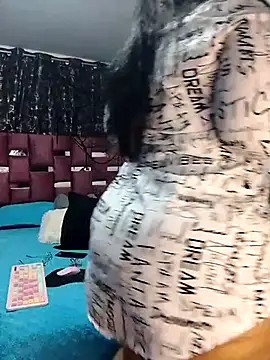 ScarletthJhonson- online show from October 20, 2025, 10:43 pm