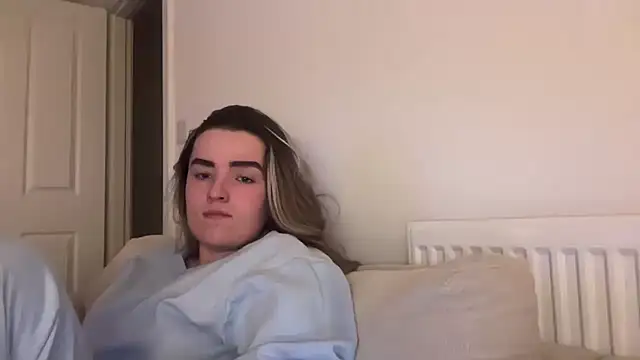 maisiesmithx online show from March 24, 2026, 12:32 am