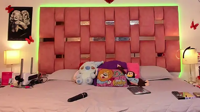 Snapshot of Betzabeth-Miller chatting on February 11, 2026, 2:55 am Betzabeth-Miller online show from February 11, 2026, 2:55 am