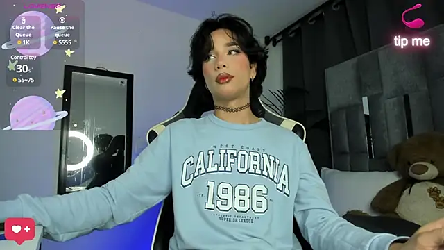 Snapshot of sue___0 chatting on January 8, 2025, 11:19 pm sue 0 online show from January 8, 2025, 11:19 pm