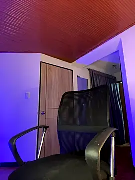 Snapshot of sue___0 chatting on September 30, 2025, 5:24 am sue 0 online show from September 30, 2025, 5:24 am