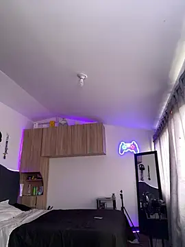 Snapshot of sue___0 chatting on March 20, 2025, 6:53 pm sue 0 online show from March 20, 2025, 6:53 pm